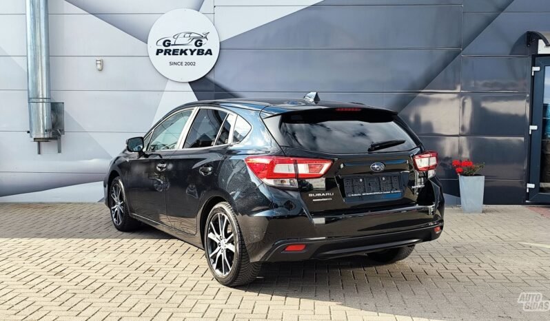 Subaru Impreza pilnas