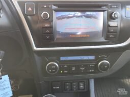 Toyota Auris pilnas