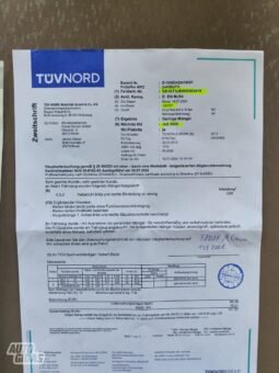 Toyota Auris pilnas