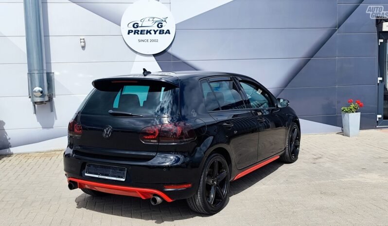 Volkswagen Golf pilnas