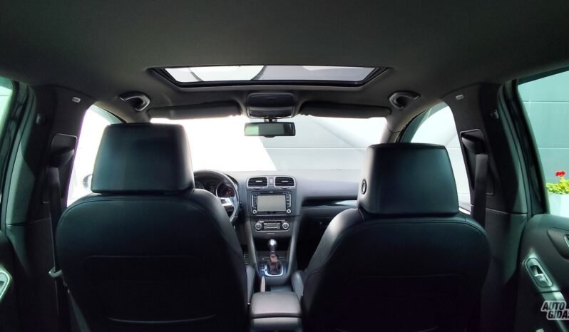 Volkswagen Golf pilnas