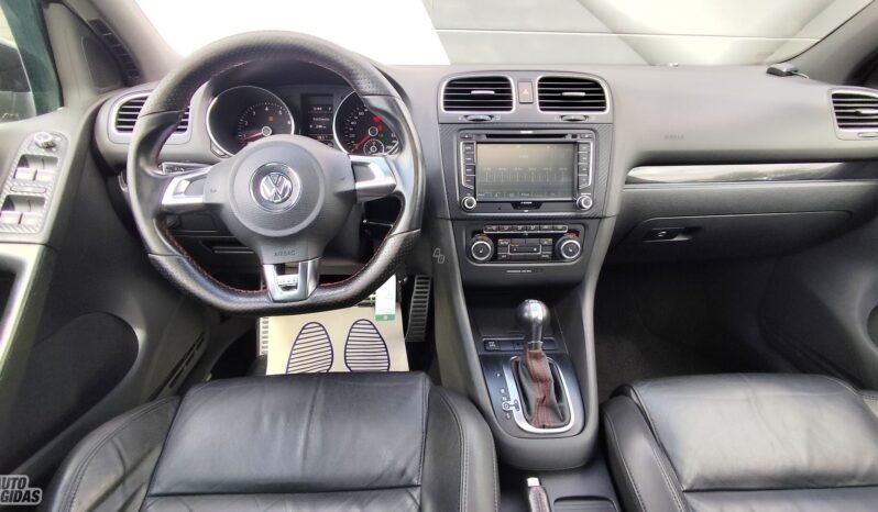 Volkswagen Golf pilnas