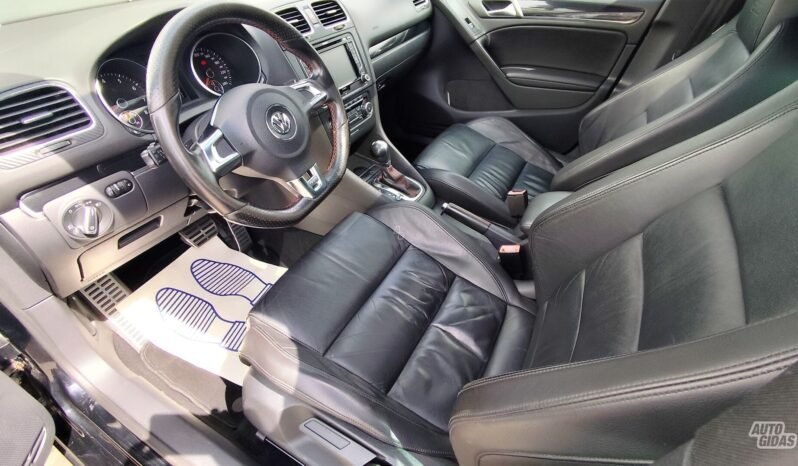 Volkswagen Golf pilnas