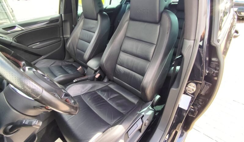 Volkswagen Golf pilnas