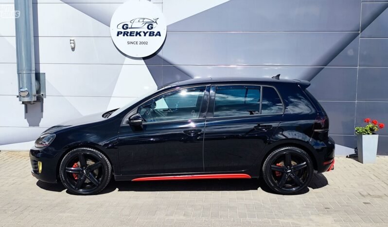 Volkswagen Golf pilnas