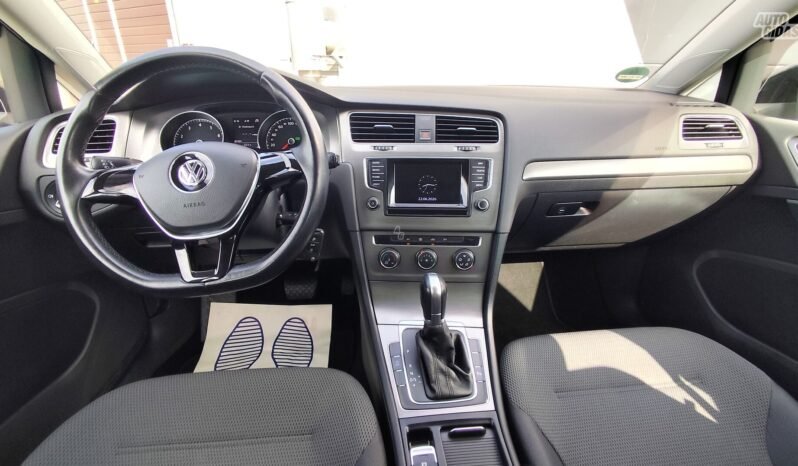 Volkswagen Golf pilnas