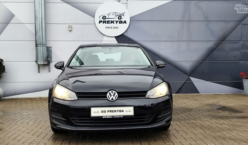 Volkswagen Golf pilnas