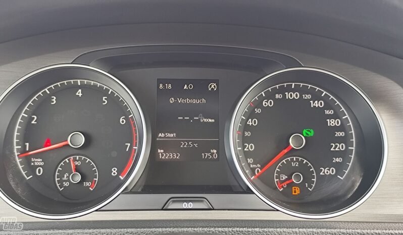Volkswagen Golf pilnas