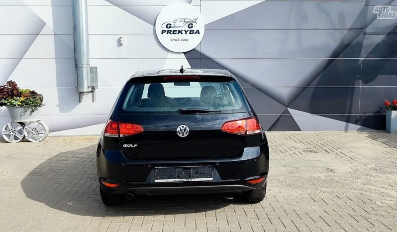 Volkswagen Golf pilnas