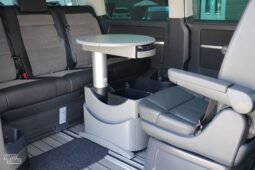 Volkswagen Multivan pilnas