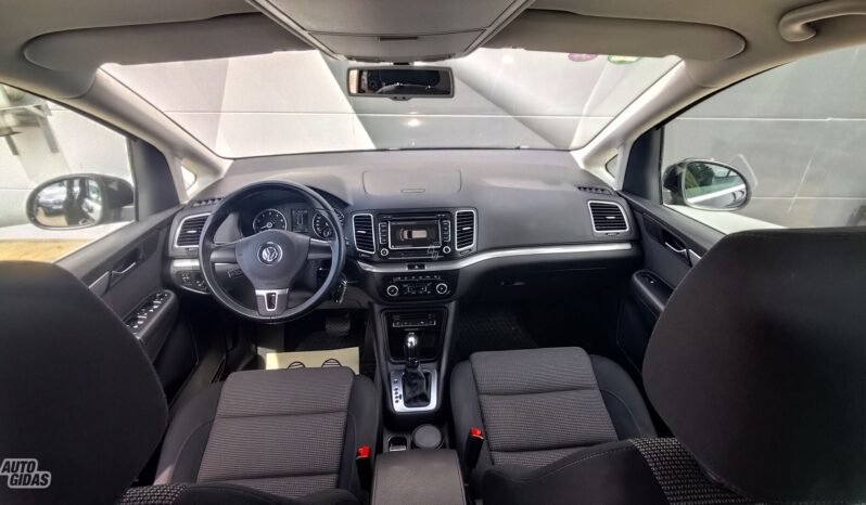 Volkswagen Sharan pilnas