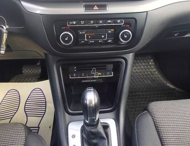 Volkswagen Sharan pilnas