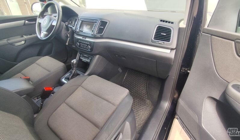 Volkswagen Sharan pilnas