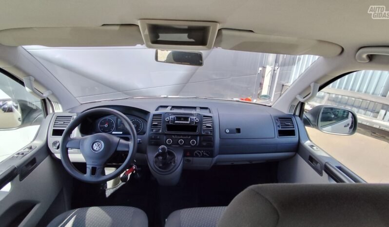 Volkswagen Transporter pilnas