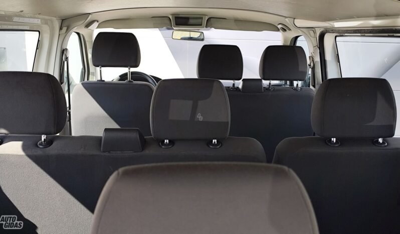 Volkswagen Transporter pilnas