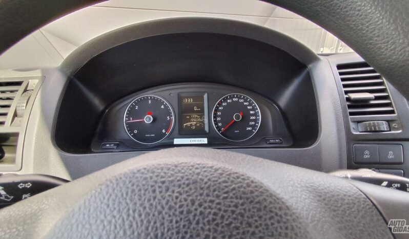 Volkswagen Transporter pilnas