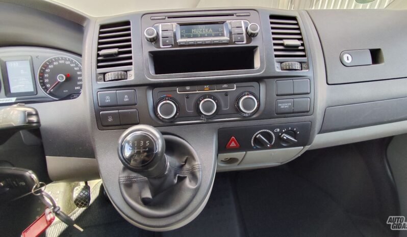 Volkswagen Transporter pilnas
