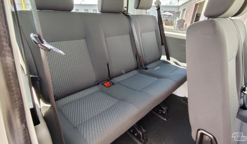 Volkswagen Transporter pilnas