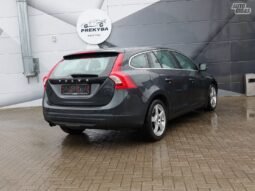 Volvo V60 pilnas
