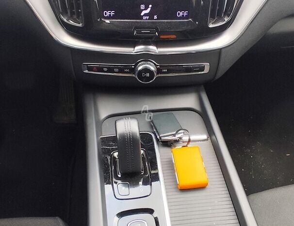 Volvo XC60 pilnas